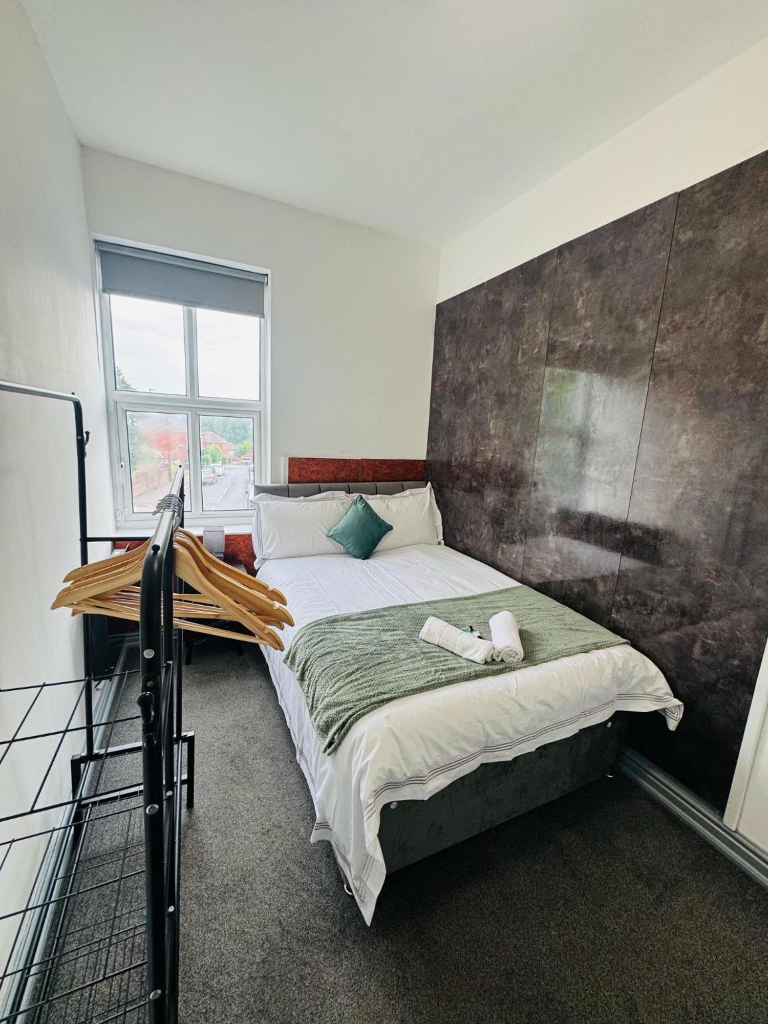Apex Rooms At Park City - Manchester — Photos 3